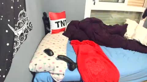 Yazzu online show from March 2026 08:19:02 PM