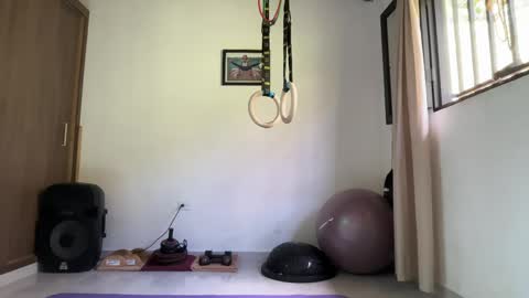Im Jouliano online show from June 2026 04:09:01 PM