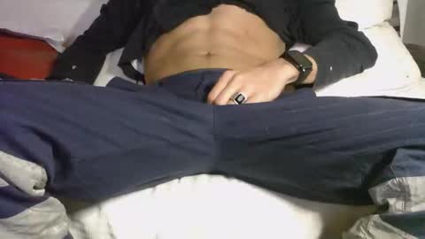 jovenduro84 online show from March 2026 07:42:01 PM