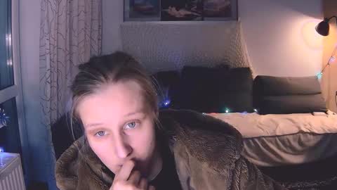 joy_keys online show from December 2024 04:38:02 PM