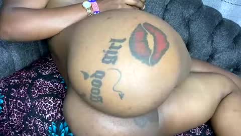 Butterflyass online show from February 2026 03:03:02 AM