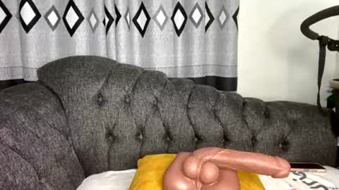 Snapshot of joyslim1 chatting on June 2026 05:22:01 PM Butterflyass online show from June 2026 05:22:01 PM