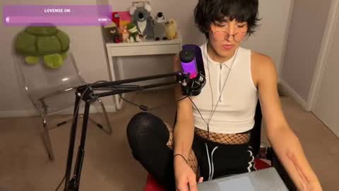 Snapshot of joystickjackie chatting on December 2024 12:38:01 AM Jackie Joy online show from December 2024 12:38:01 AM