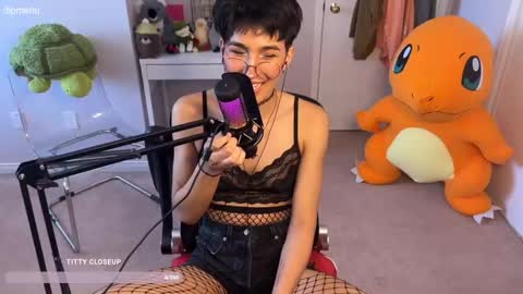 Snapshot of joystickjackie chatting on September 2025 07:04:01 PM Jackie Joy online show from September 2025 07:04:01 PM