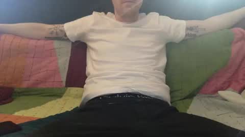 Snapshot of jss872 chatting on December 2025 06:37:02 PM jss872 online show from December 2025 06:37:02 PM