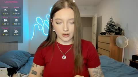 Snapshot of ju_lii chatting on January 2026 01:48:02 PM Julia and Julia online show from January 2026 01:48:02 PM