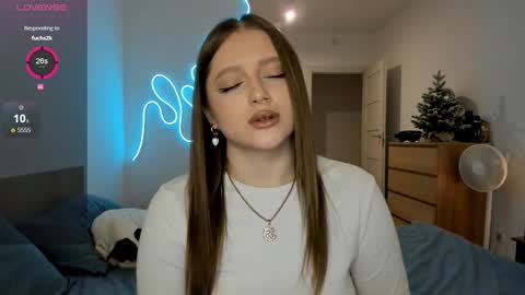 Snapshot of ju_lii chatting on January 2026 03:05:01 PM Julia and Julia online show from January 2026 03:05:01 PM