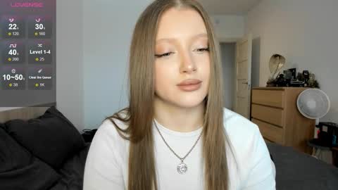 Snapshot of ju_lii chatting on February 2026 01:29:01 PM Julia and Julia online show from February 2026 01:29:01 PM