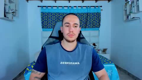 Juan online show from February 2025 02:44:02 AM