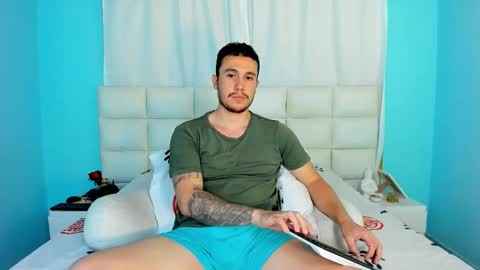 Juan online show from November 2025 01:27:01 AM