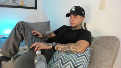 Snapshot of juan_alvarez18 chatting on September 2025 03:17:02 AM juan_alvarez18 online show from September 2025 03:17:02 AM