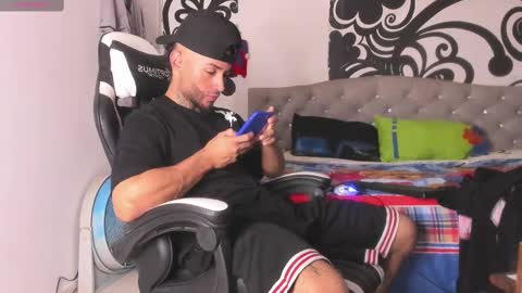 Snapshot of juan_bruce chatting on October 2025 11:55:01 PM juan online show from October 2025 11:55:01 PM