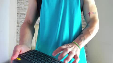 Snapshot of juan_prior chatting on January 2025 12:43:01 PM JUAN online show from January 2025 12:43:01 PM