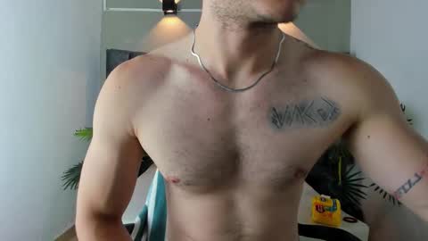 Snapshot of juan_prior chatting on November 2025 04:57:01 AM JUAN online show from November 2025 04:57:01 AM