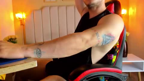 Snapshot of juan_prior chatting on November 2025 01:14:02 PM JUAN online show from November 2025 01:14:02 PM