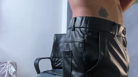 Juan Esteban online show from February 2026 01:15:01 AM