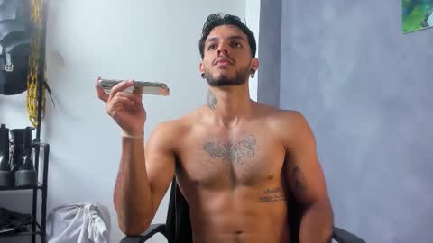 Juan Esteban online show from February 2026 01:05:02 PM