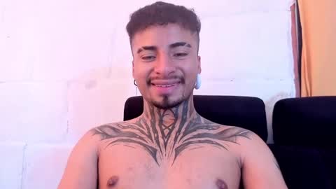 juancamilo66_ online show from May 2026 05:17:02 PM