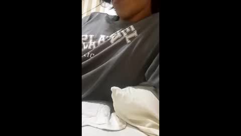 juandr27 online show from December 2025 09:43:02 PM