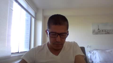 Snapshot of juanearth1 chatting on June 2026 10:10:01 PM juanearth1 online show from June 2026 10:10:01 PM