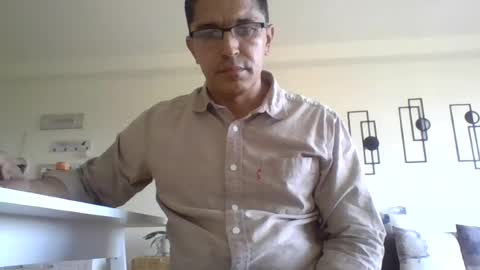 Snapshot of juanearth1 chatting on June 2026 09:57:01 PM juanearth1 online show from June 2026 09:57:01 PM