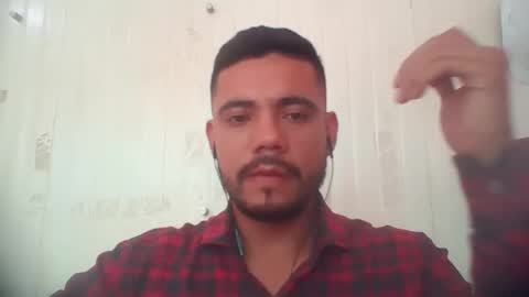 Snapshot of juanfe_style chatting on April 2026 08:43:02 PM juanfe_style online show from April 2026 08:43:02 PM