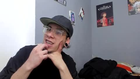 juanftmaria2 online show from April 2026 09:17:01 PM