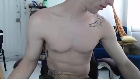 Snapshot of juanisimo_ chatting on January 2025 03:07:02 PM JUANISIMO online show from January 2025 03:07:02 PM