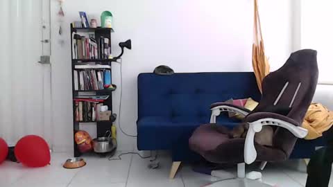 Snapshot of juanisimo_ chatting on February 2025 01:51:02 PM JUANISIMO online show from February 2025 01:51:02 PM