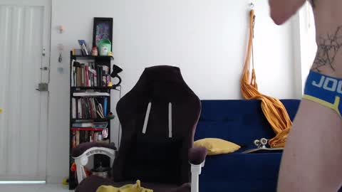 Snapshot of juanisimo_ chatting on February 2025 07:38:02 PM JUANISIMO online show from February 2025 07:38:02 PM