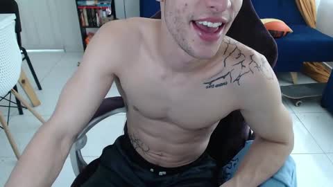 Snapshot of juanisimo_ chatting on February 2025 05:51:02 PM JUANISIMO online show from February 2025 05:51:02 PM