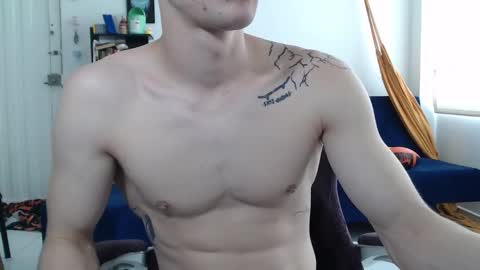 Snapshot of juanisimo_ chatting on February 2025 04:37:02 PM JUANISIMO online show from February 2025 04:37:02 PM