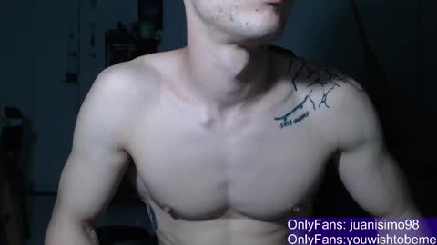 Snapshot of juanisimo_ chatting on February 2025 11:24:02 PM JUANISIMO online show from February 2025 11:24:02 PM