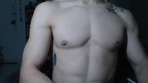 Snapshot of juanisimo_ chatting on March 2025 02:36:01 AM JUANISIMO online show from March 2025 02:36:01 AM