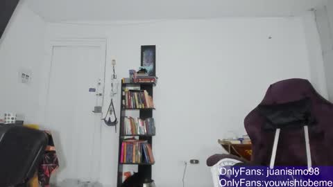 Snapshot of juanisimo_ chatting on December 2025 02:29:02 AM JUANISIMO online show from December 2025 02:29:02 AM