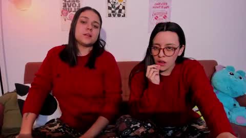 juanitaaa_ online show from May 2026 06:11:01 AM