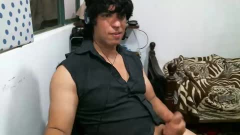 Snapshot of juanito2727 chatting on December 2024 03:24:01 AM amor online show from December 2024 03:24:01 AM