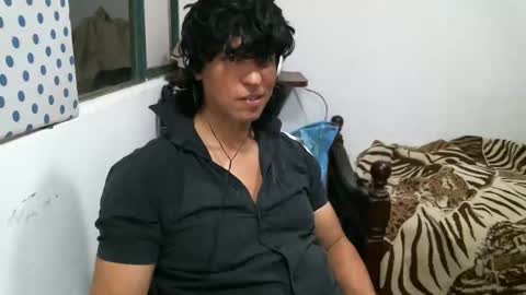 Snapshot of juanito2727 chatting on December 2024 03:51:02 AM amor online show from December 2024 03:51:02 AM