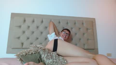 juanjo_galeano online show from February 2025 06:46:01 PM