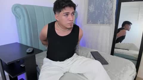 Snapshot of juanmechanic chatting on November 2025 05:06:02 AM JUAN online show from November 2025 05:06:02 AM