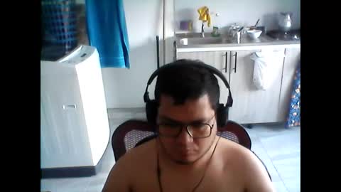 Snapshot of juanpeter10 chatting on March 2026 03:40:01 PM BruceWayne online show from March 2026 03:40:01 PM
