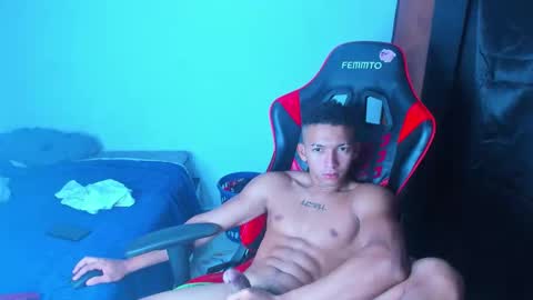 Snapshot of juansw66 chatting on April 2026 12:29:02 PM juansw66 online show from April 2026 12:29:02 PM