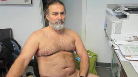 Giovanni50pro online show from November 2025 12:05:01 PM