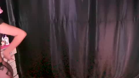 Snapshot of juice6abby9 chatting on October 2025 02:04:02 AM Sisi online show from October 2025 02:04:02 AM