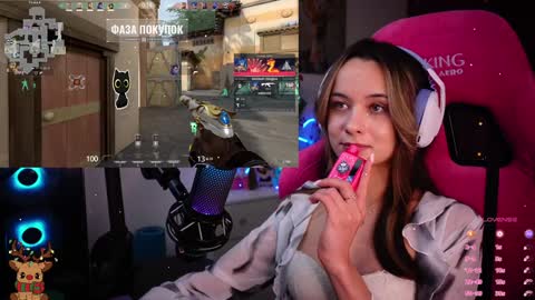 Snapshot of juicy___angel chatting on January 2025 10:45:01 PM Angelina online show from January 2025 10:45:01 PM