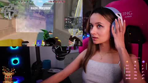 Snapshot of juicy___angel chatting on January 2025 11:14:02 PM Angelina online show from January 2025 11:14:02 PM