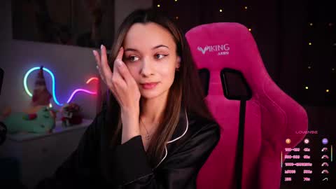 Snapshot of juicy___angel chatting on March 2025 09:11:02 PM Angelina online show from March 2025 09:11:02 PM