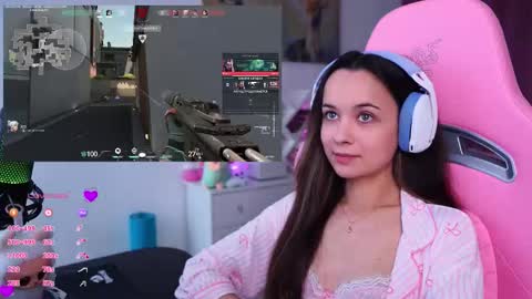 Snapshot of juicy___angel chatting on October 2025 11:02:01 AM Angelina online show from October 2025 11:02:01 AM