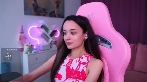 Snapshot of juicy___angel chatting on October 2025 11:23:02 AM Angelina online show from October 2025 11:23:02 AM