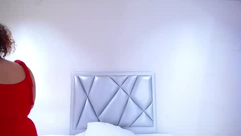 juicy_bignipples18 online show from December 2024 07:14:01 PM